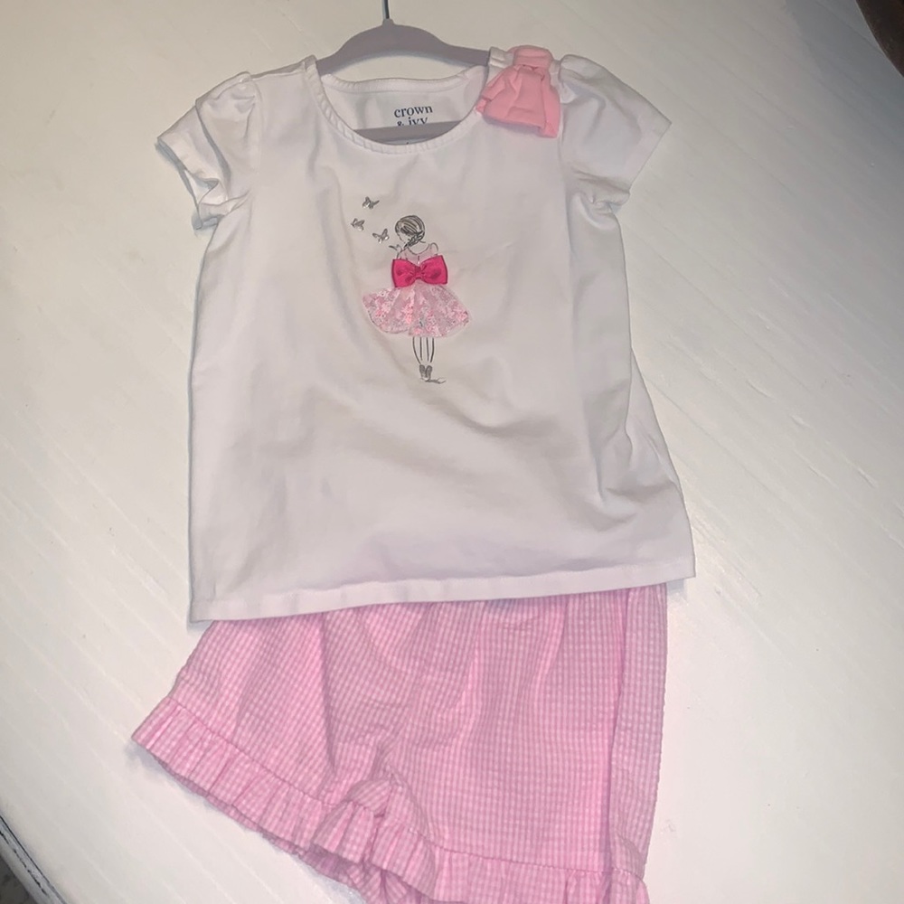 Crown and Ivy matching ballerina shirt/shorts